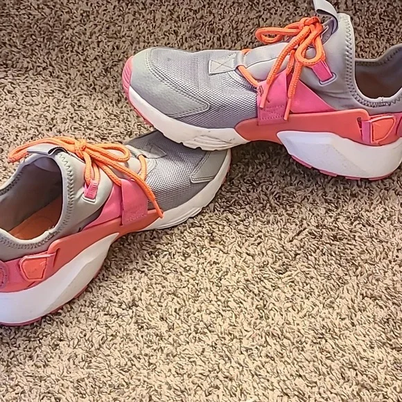 Womens Nike Air Huarache City Low Shoes - Picture 6 of 7